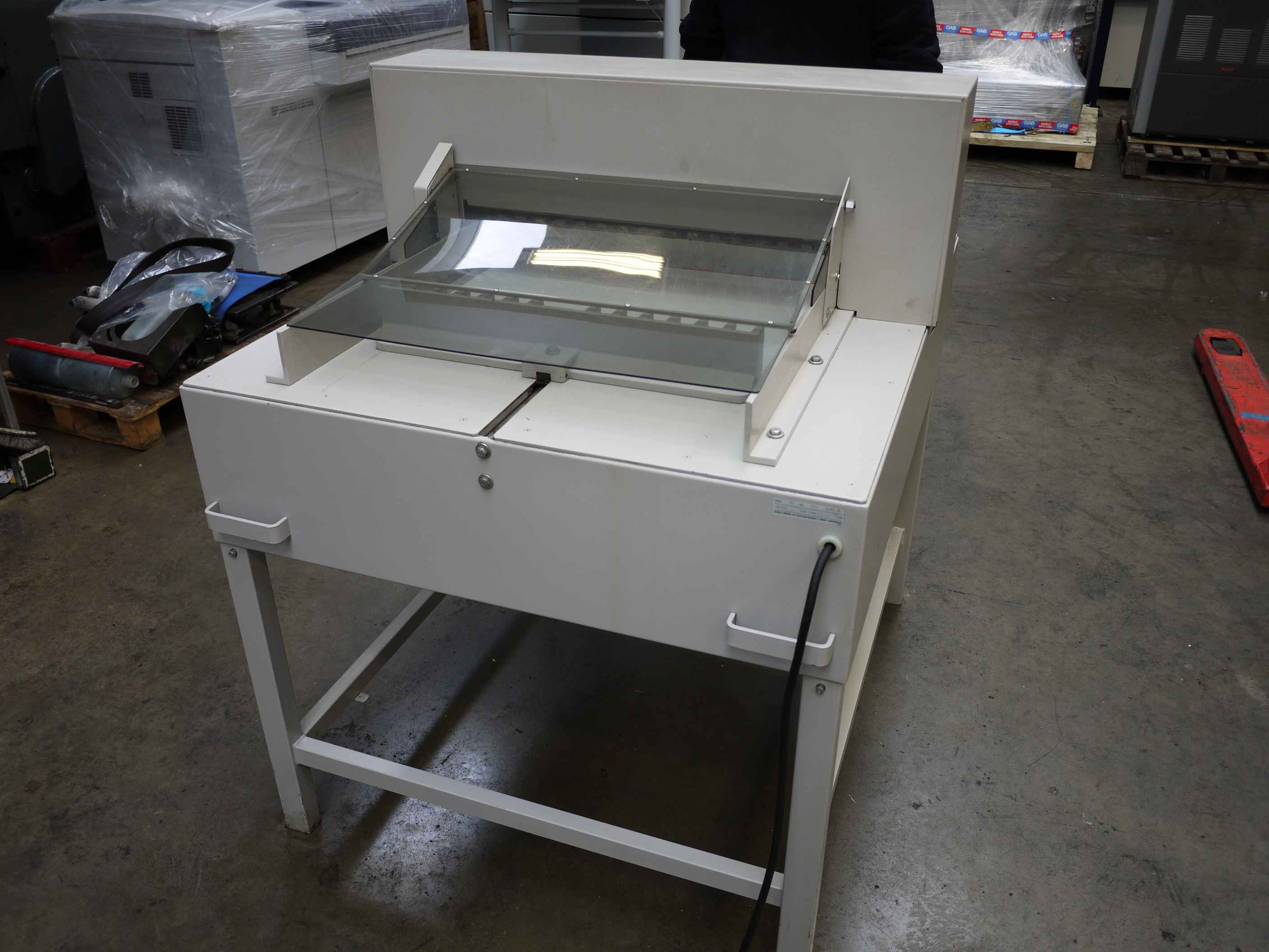 Used guillotine machines IDEAL 6550 PAPER CUTTER
